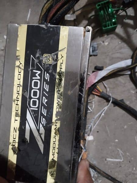 OCZ 1000 WATT 80+ GOLD MODUALR Power Supply 8