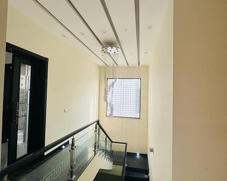 1 Kanal Full House Available For Rent In DHA Phase 7 Lahore 17