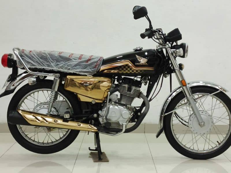 Honda CG 125 2024 Model  Gold Edition 4