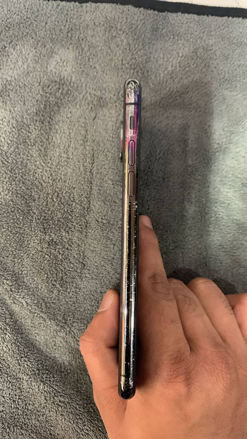 IPhone X 64GB PTA Approved 3