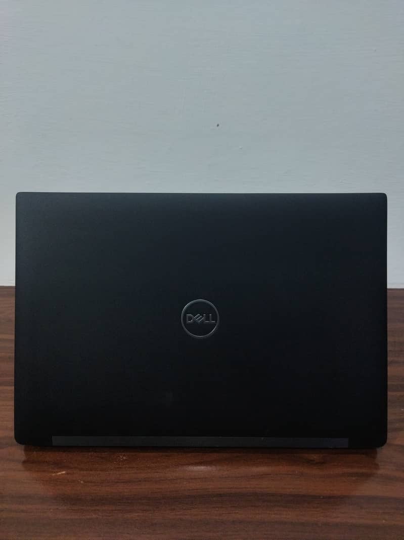 Dell Latitude 7390 | i5-8th Gen | 8/256GB | FHD, Bezel-less Screen 1