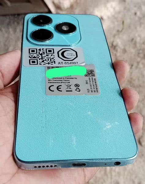 Tecno spark 20/ 16 / 256 Fast charging 18W wired 3