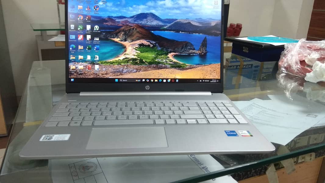 Hp core i5 12th genration new 3