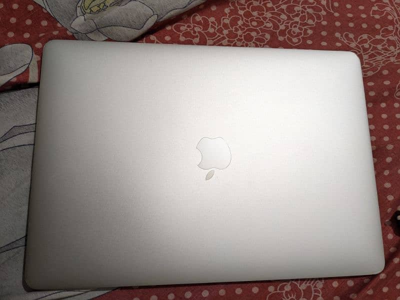 MacBook pro 2017 1