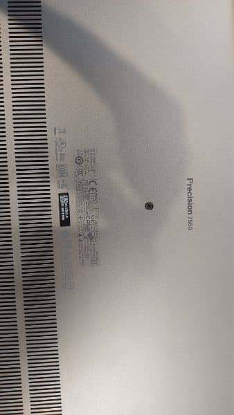 Dell precision 7560 3