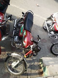 HONDA CD 70 2022 condition good with registration