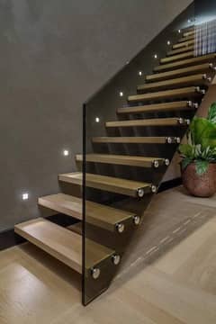 Frameless glass railing / Glass railing / glass staircase