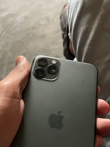 iphone 11 pro max 1