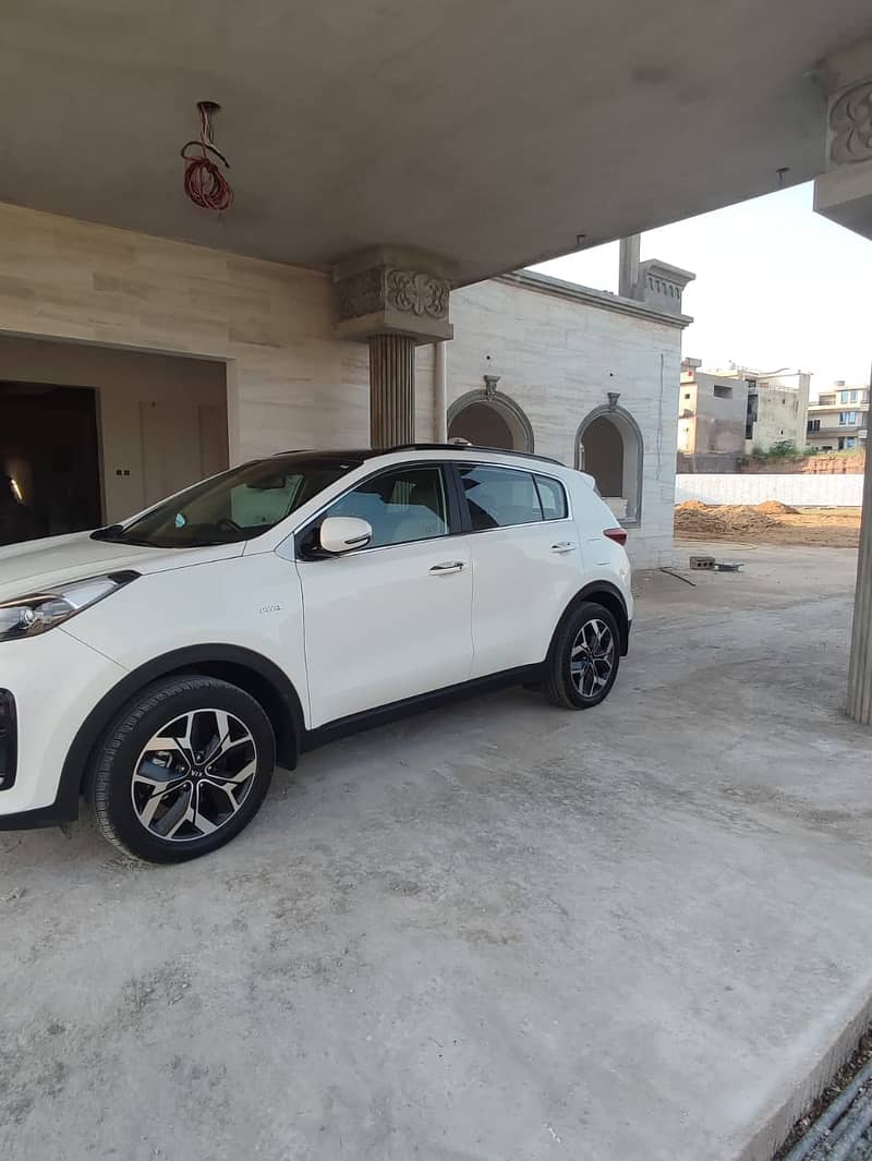 KIA Sportage 2023 AWD, sunroof 3