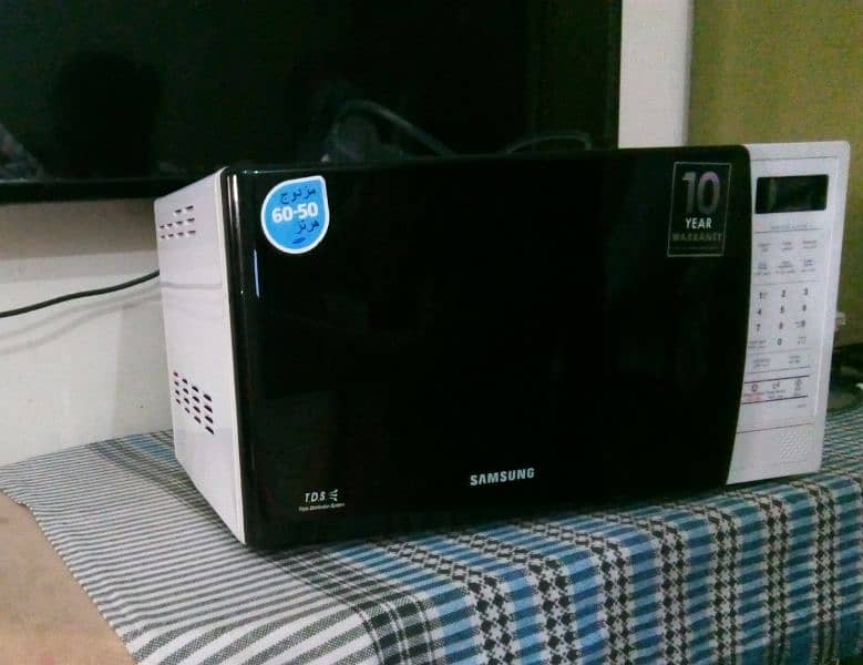 Samsung microwave oven for sale. 6