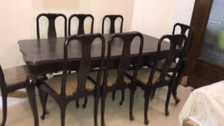 Dining table with 6 chaors