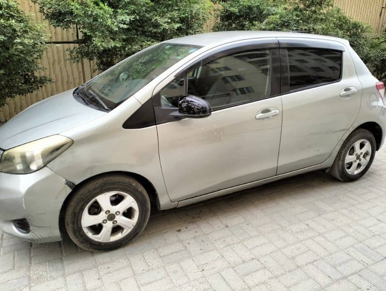 Toyota Vitz 2011 Reg 2014 B2B Original 3