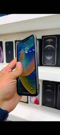 iPhone 11 256 GB PTA porad my WhatsApp 03188638101