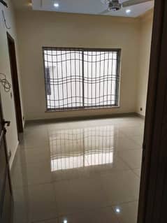 10 Marla Upper Portion For Rent In DHA Phase 6, Lahore