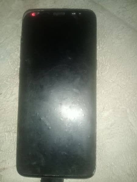 Samsung S8 bord ok ha panal kharab ha 4 /64 pta appr 3