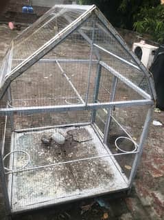 Iron Cage For Sale In Good Condition.