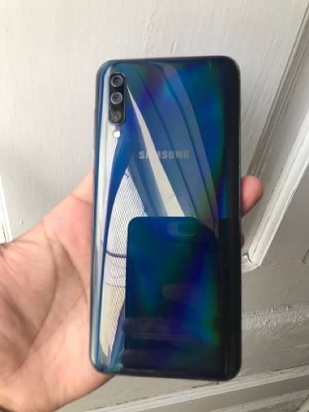 Samsung Galaxy A50 1