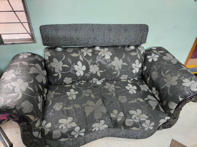 Sofa Set 6 Seater in Good condition 0