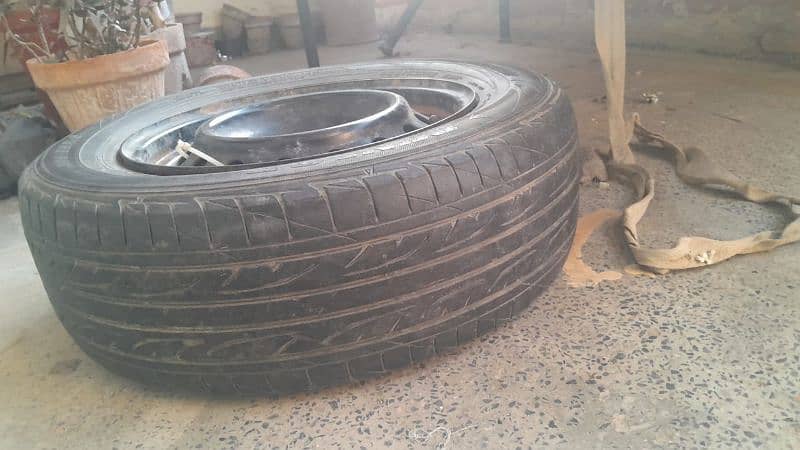 Used tyre with Rim for GLI,XLI 03339327028 3