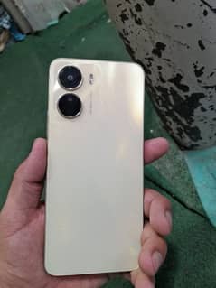 vivo y16