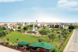 5 marla builder location plot all dues clear 80 ft main boulevard in alamgir block Bahria town Lahore