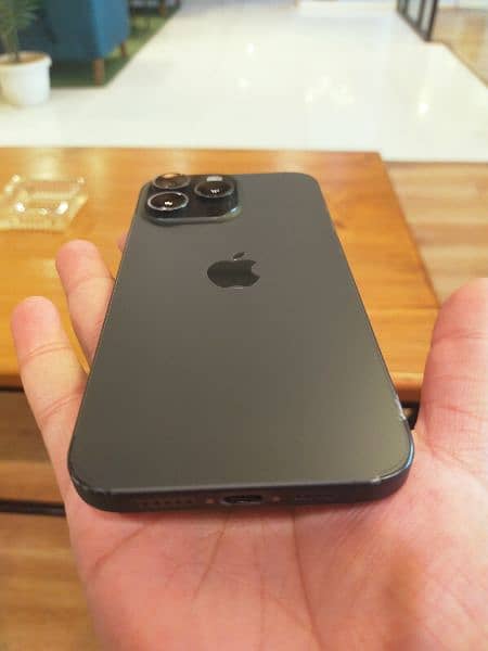 Iphone 15 pro max jv 10/10 CA model 3