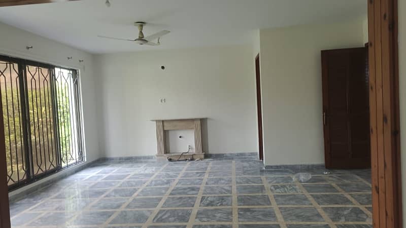 2 Kanal Lower portion Upper lock with basement 4 bed attach bath drawing dining tv lounge kitchen available for rent in DHA Phase 3 3