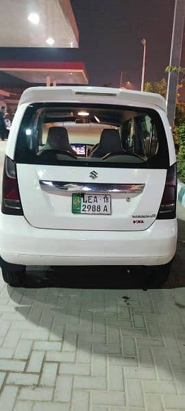 Suzuki Wagon R 2018 9