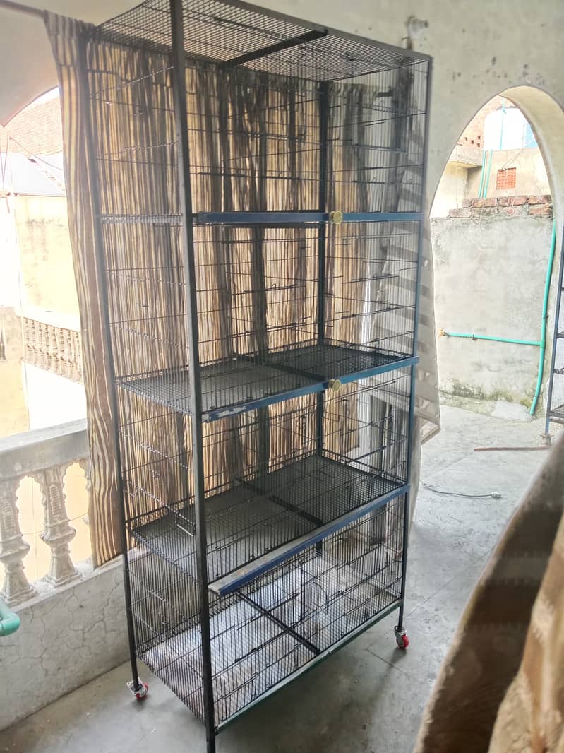 8 portion solid birds cage 2