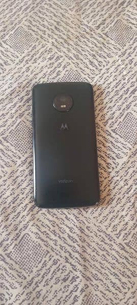 Moto E4 2