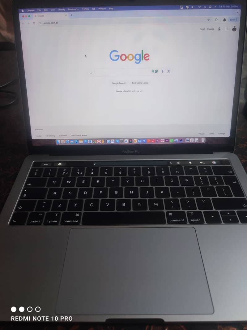 MacBook Pro 2018 8,512 wi Touch Bar 5