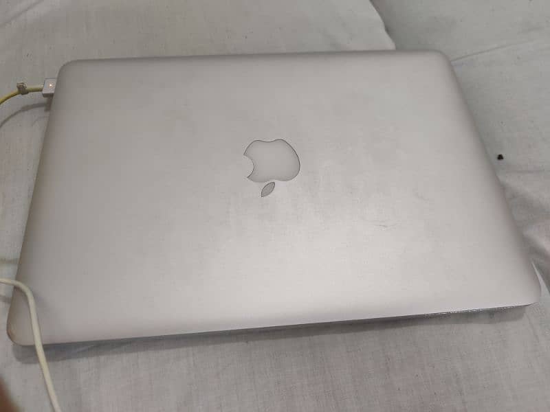 Apple Macbook Pro (Late 2013) 6