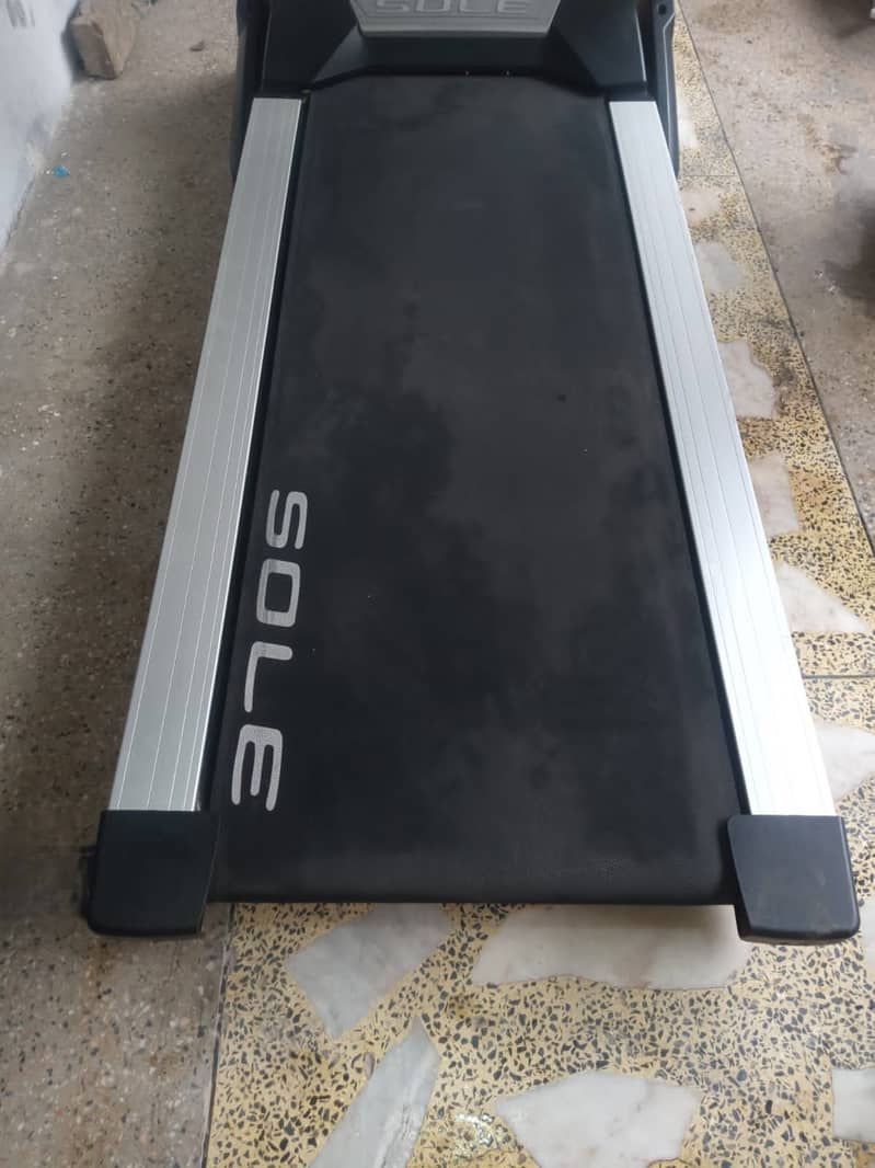 Sole F80 Treadmill – Powerful and Perfect for Home Workout 1