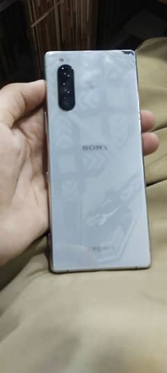 SONY EXPERIA 5