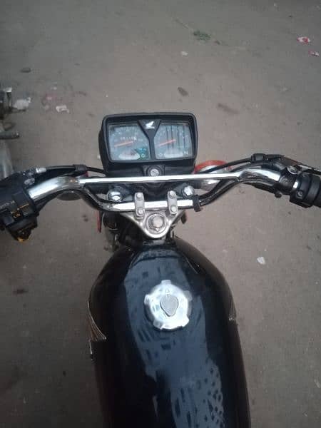 Honda CG 125 available for sale 1