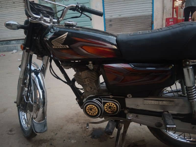 Honda CG 125 available for sale 8