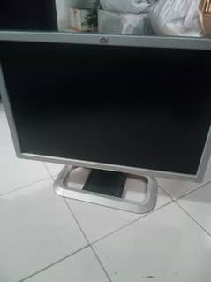 hp 24inch LCD monitor 0