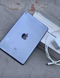 IPad+Mini+5th Completely Box Content Number 03207093955 WhatsApp