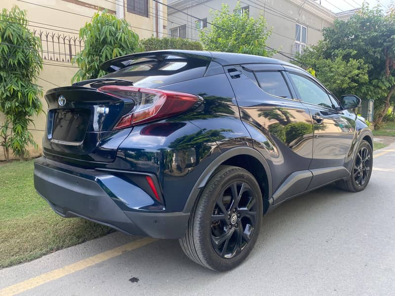 TOYOTA CHR 2019 G MODE NERO impoer 2024 5