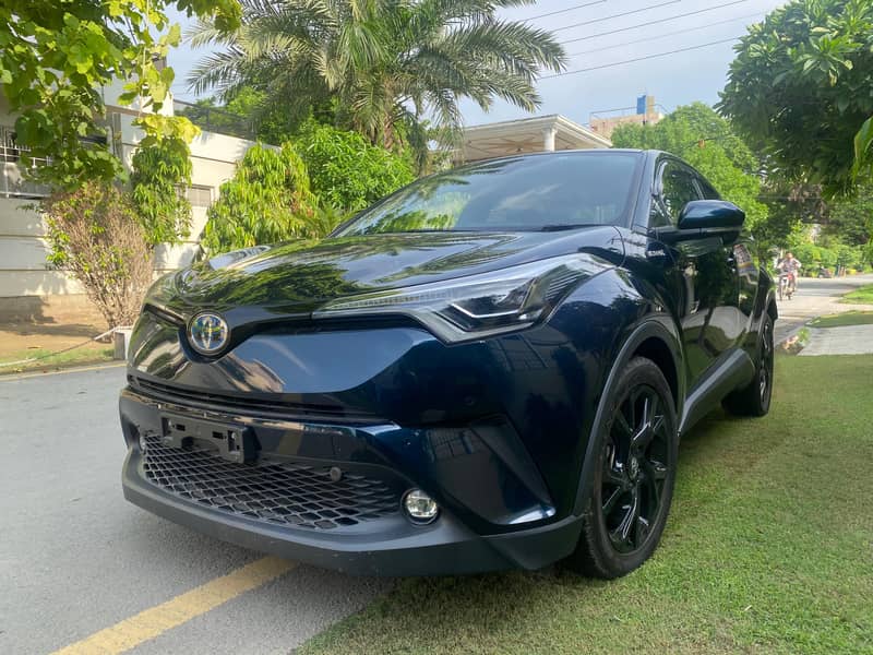 TOYOTA CHR 2019 G MODE NERO impoer 2024 6