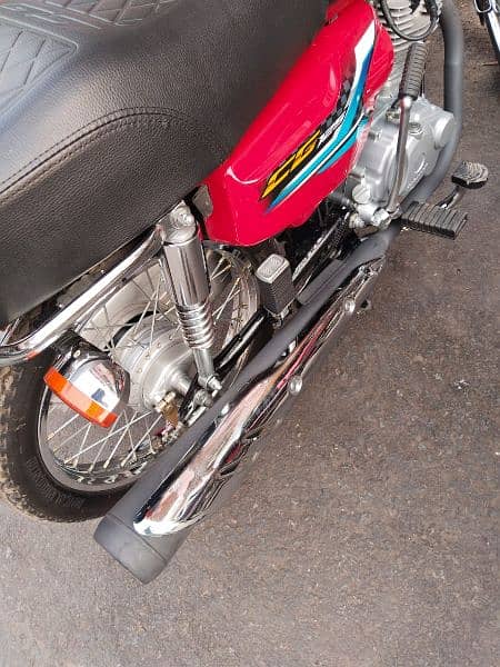 Honda CG125 2024 4