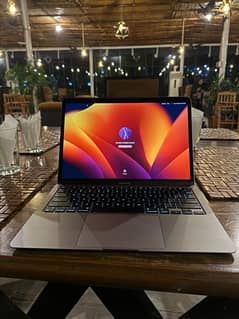 MacBook Air 2020 M1 256GB - Excellent Condition