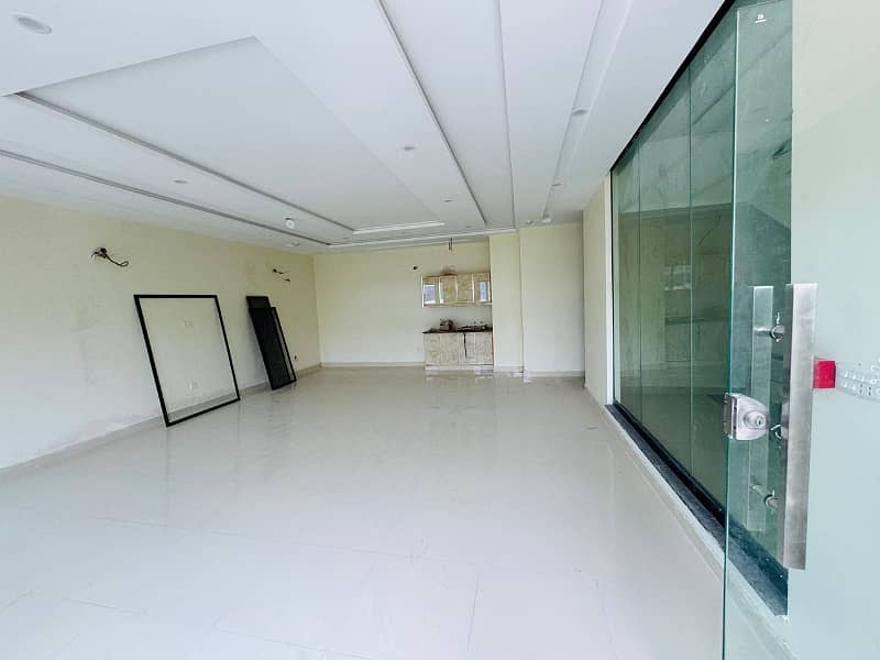 8 Marla floor available for rent in DHA Phase 5 4