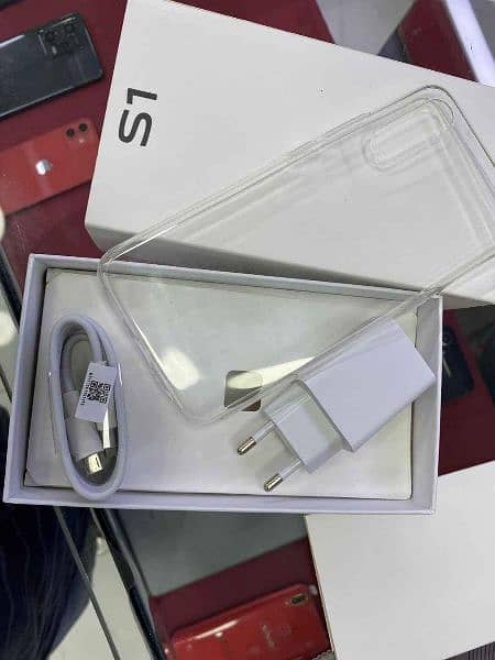 vivo s1 Stroge 4/128 GB PTA approved for sale 0325=2452=771 0