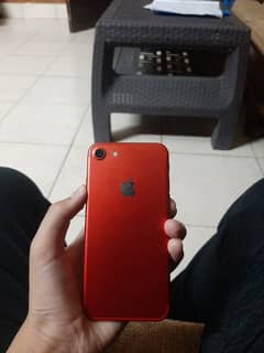 iphone 7 in best condition only whatsapp 03117577600