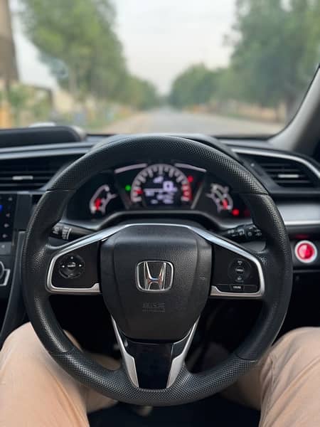 Honda Civic VTi Oriel Prosmatec 2018 UG & Navigation 5