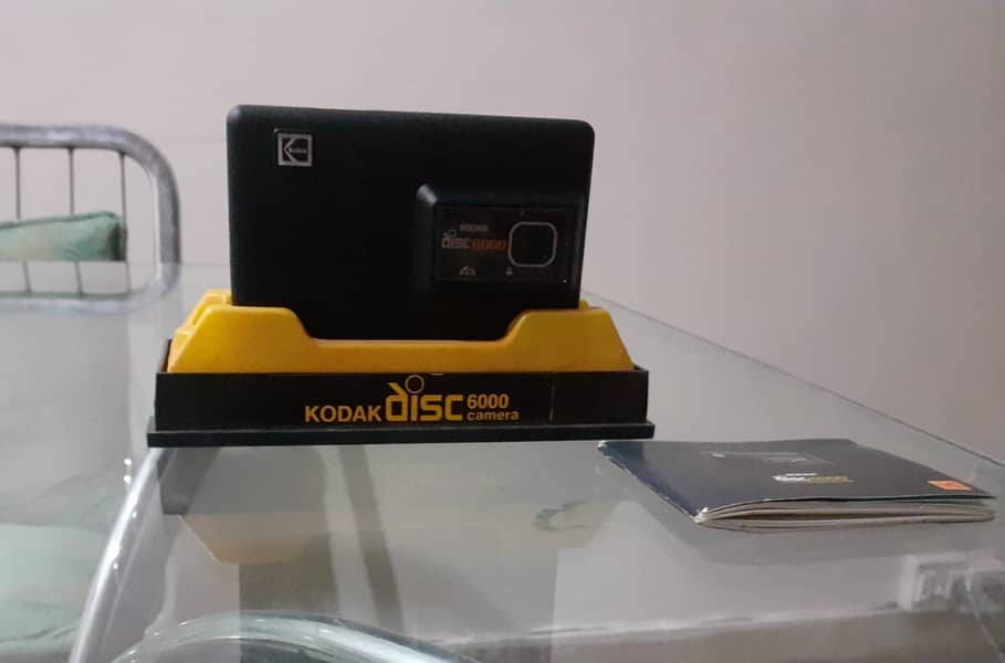 Antique  Kodak Disc 6000 Camera 1