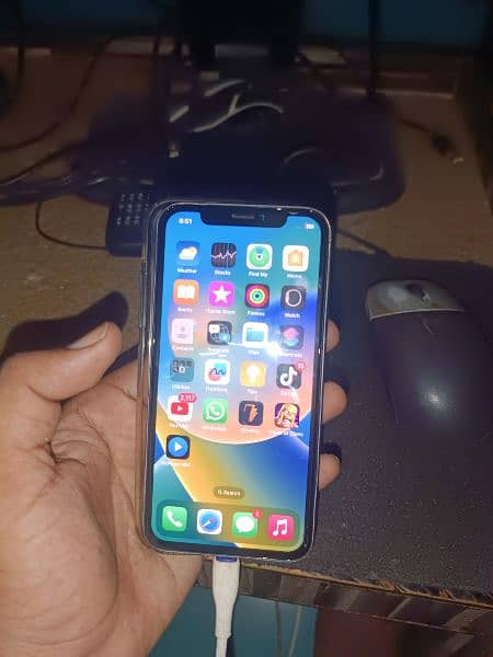 iPhone x 64gb Zong sim chalata he face id failed battery boost 3