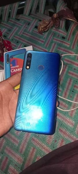 Tecno Camon 12 air.         4/64 1