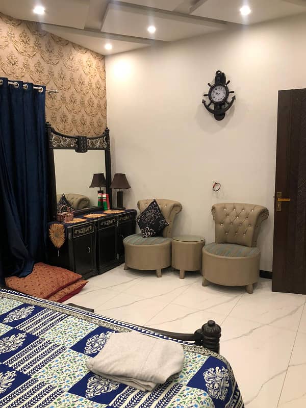 10 MARLA FURNISHED UPPER PORTION AVAILABLE FOR RENT IN TARIQ GARDENS LAHORE 7